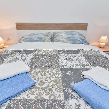 L&L Holiday Apartment Zadar Buitenkant foto
